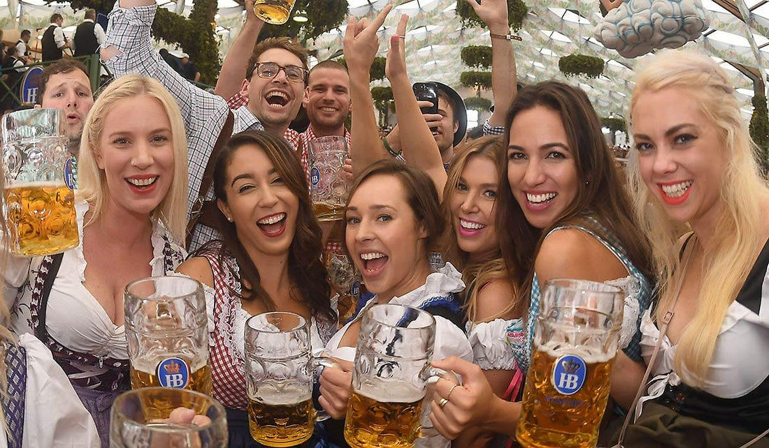 Non Solo Birra e Bretzel: Vivi l'Oktoberfest da Vero Insider. La Guida Definitiva per Brindare al Meglio.